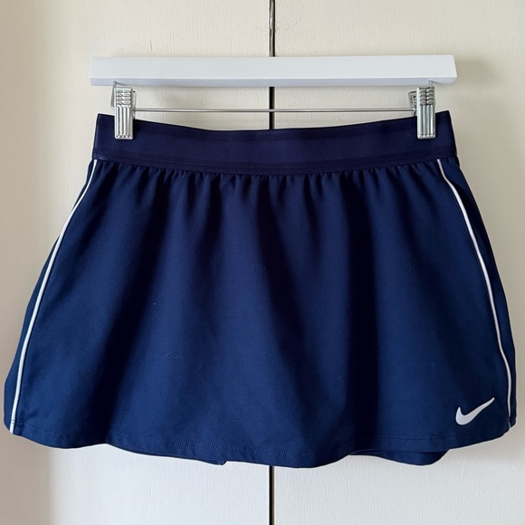 Nike Dresses & Skirts - Nike Navy Athletic Tennis Skirt with White Accents Size Medium